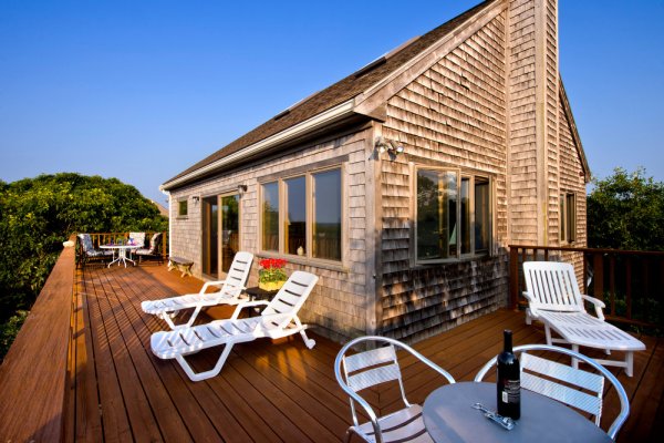Aquinnah Escape